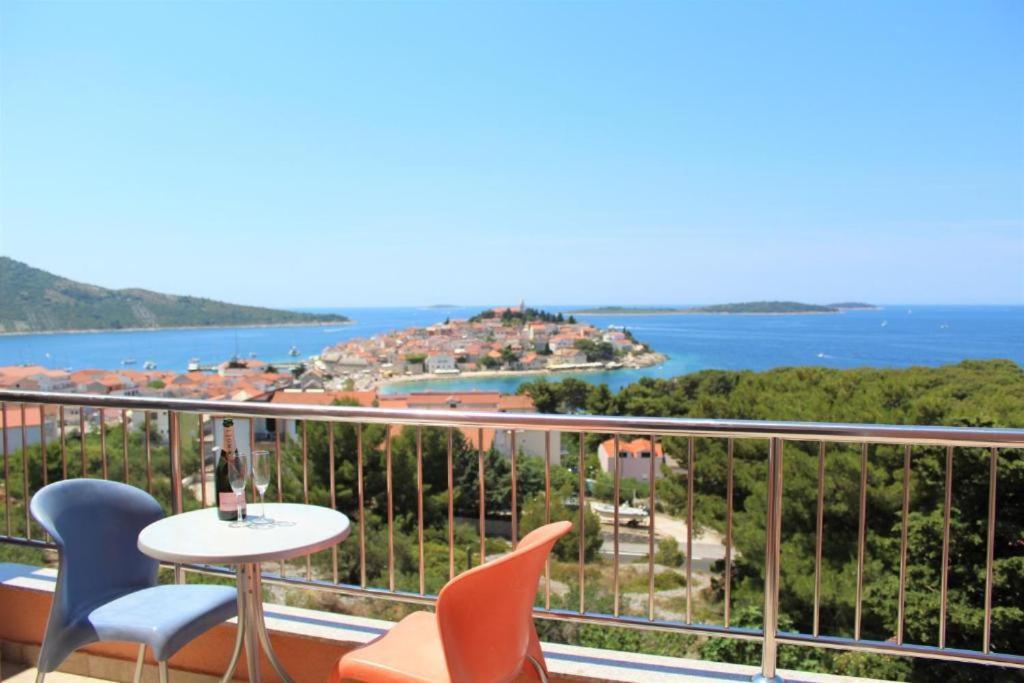 Apartment Visum Primošten Eksteriør billede