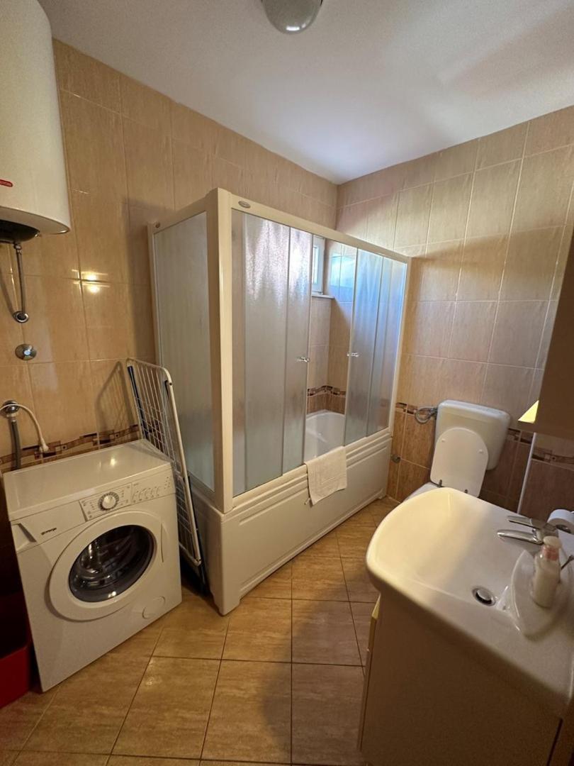 Apartment Visum Primošten Eksteriør billede